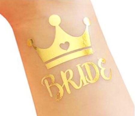 Tatuaże na Wieczór panieński złote bride korona